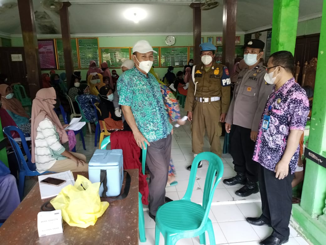 Kegiatan Percepatan Vaksinasi Dosis 1-3 di 5 Desa yaitu Rakitan, Langgar, Sanetan, Bendo dan Jatisari