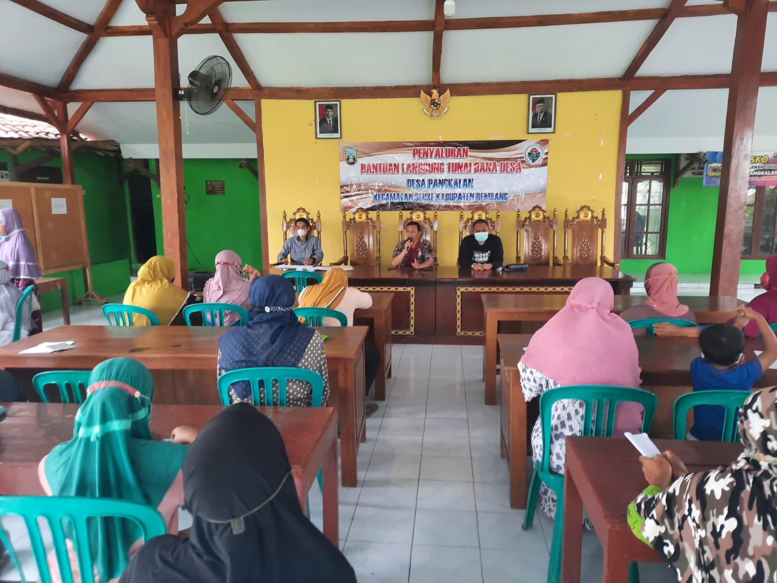 Monitoring Kegiatan Vaksinasi Dosis 1 - 3 di Ds. Pangkalan, kemudian dilanjutkan Penyaluran BLT DD bln Januari dan Februari 2022.