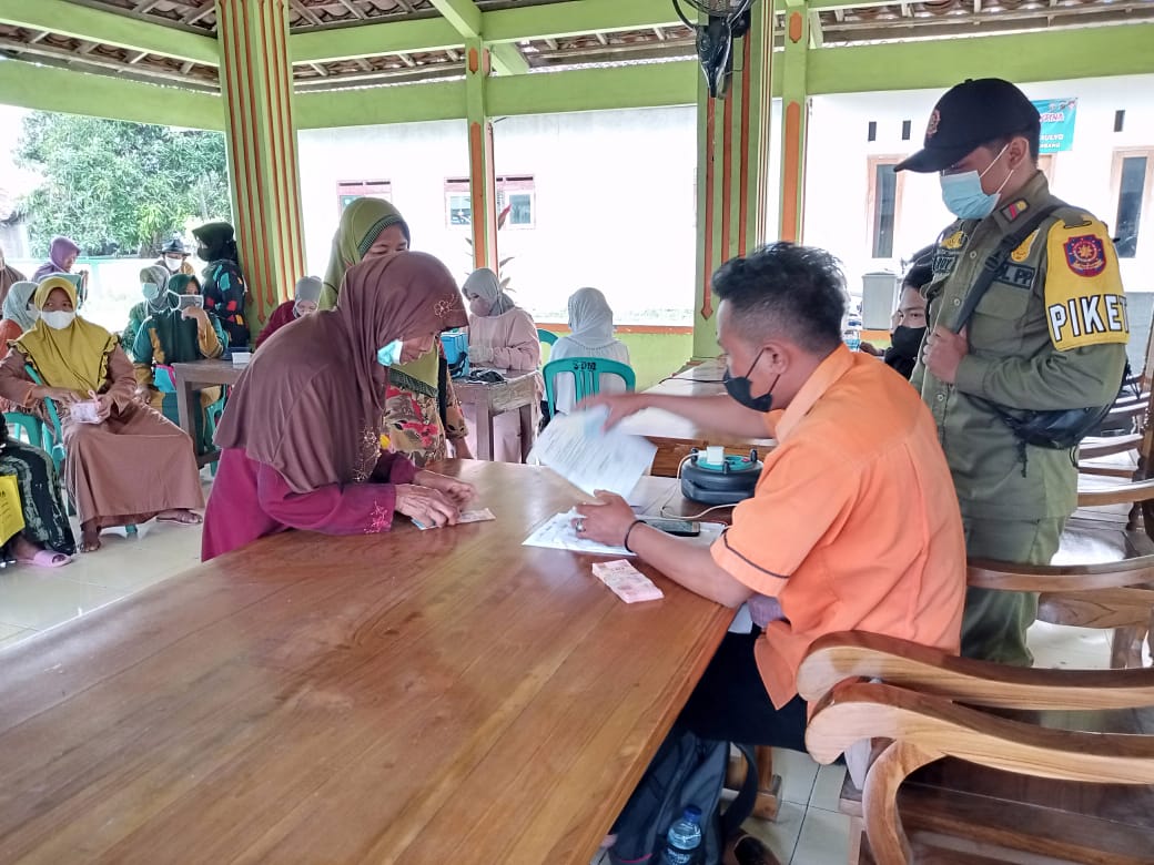 Kegiatan penyaluran bantuan sembako (BPNT) untuk bulan Januari, Februari, dan Maret Tahun 2022 di 4 Desa yaitu Manggar, Sendang Mulyo, Labuhan Kidul, dan Jurang Jero